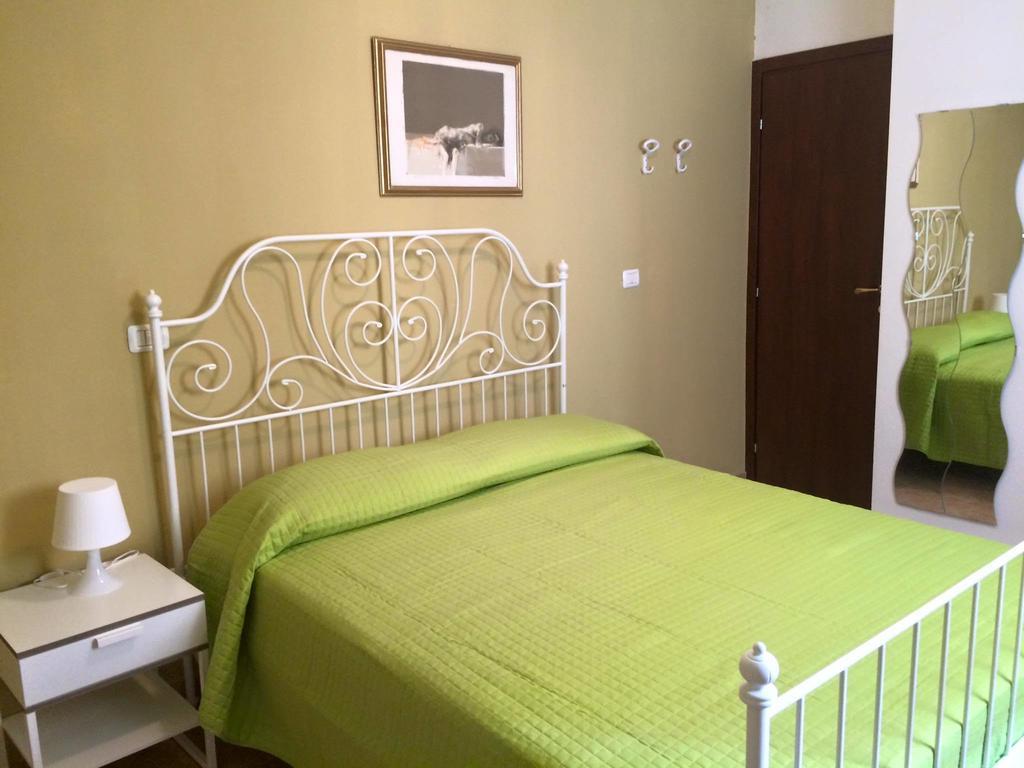 La Piazza B&B Vercurago Bilik gambar
