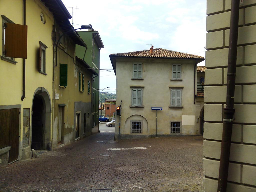 La Piazza B&B Vercurago Luaran gambar